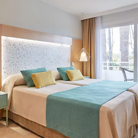 Aparthotel Universal Elisa 4*