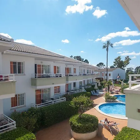 Universal Elisa Aparthotel 4*
