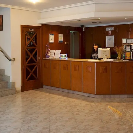 Universal Elisa Aparthotel